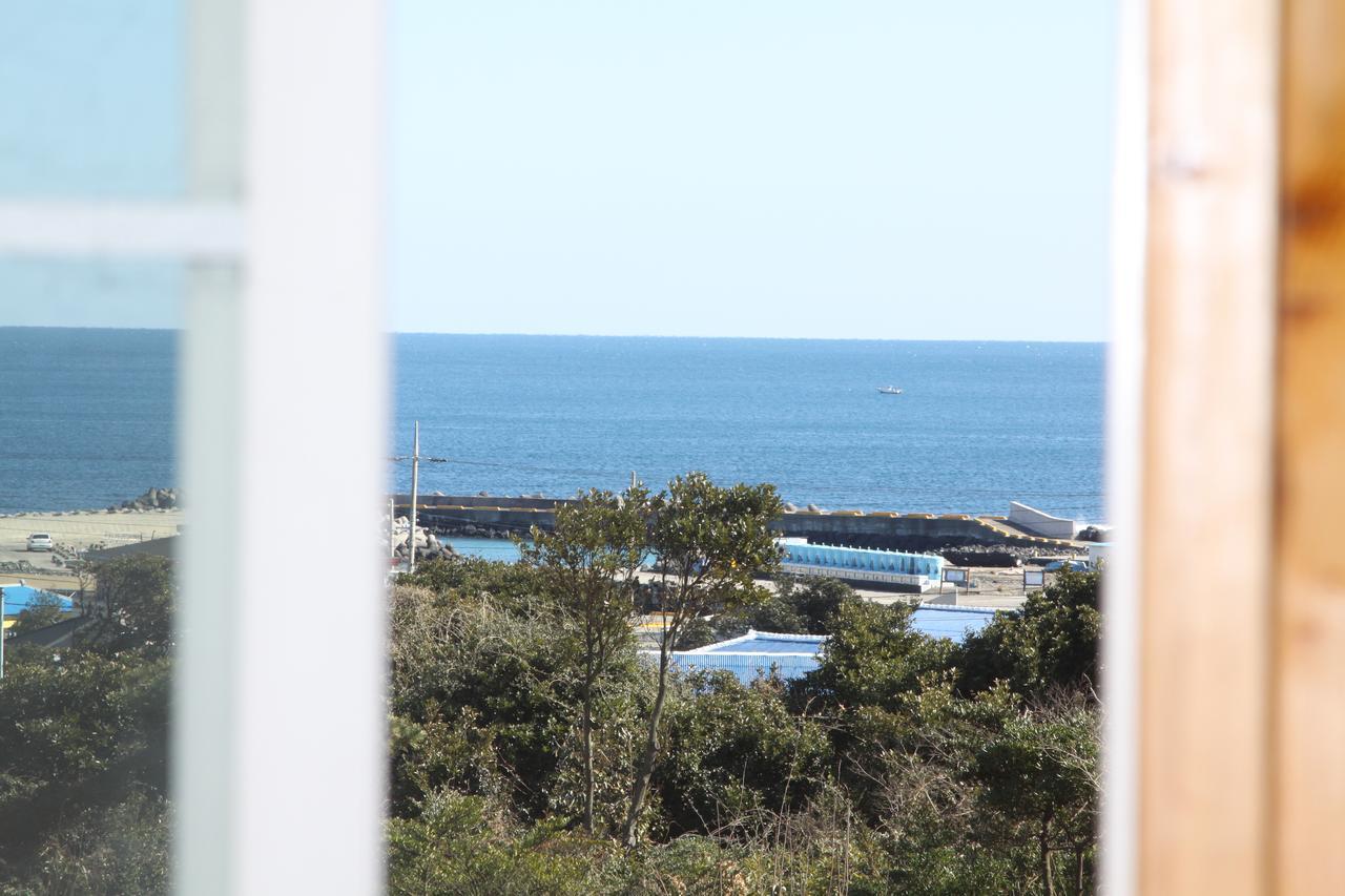Jeju Bille Log Pension Согвипхо Экстерьер фото