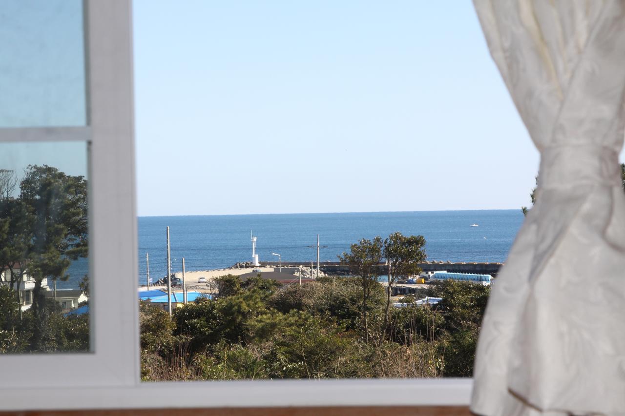 Jeju Bille Log Pension Согвипхо Экстерьер фото